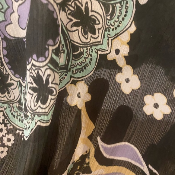 🤩 Free People floral crop tank 🤩 - Picture 3 of 4